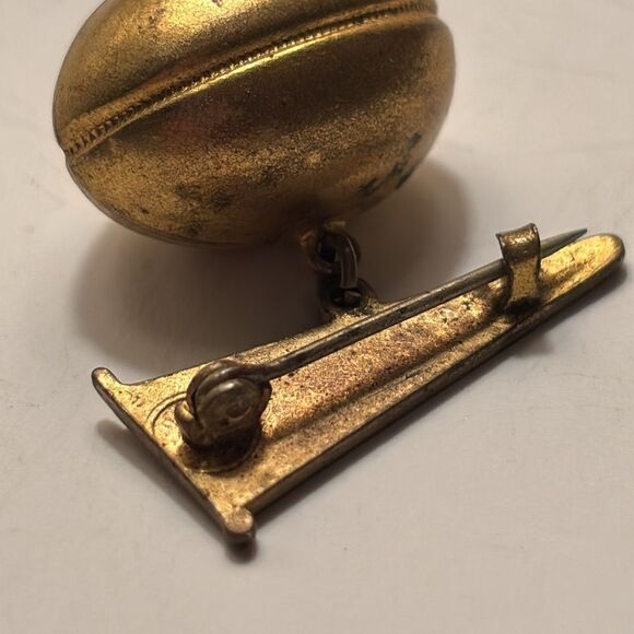 Vintage Rah Rah Rah Gold Tone Blue White Football Banner Pin - Picture 3 of 7
